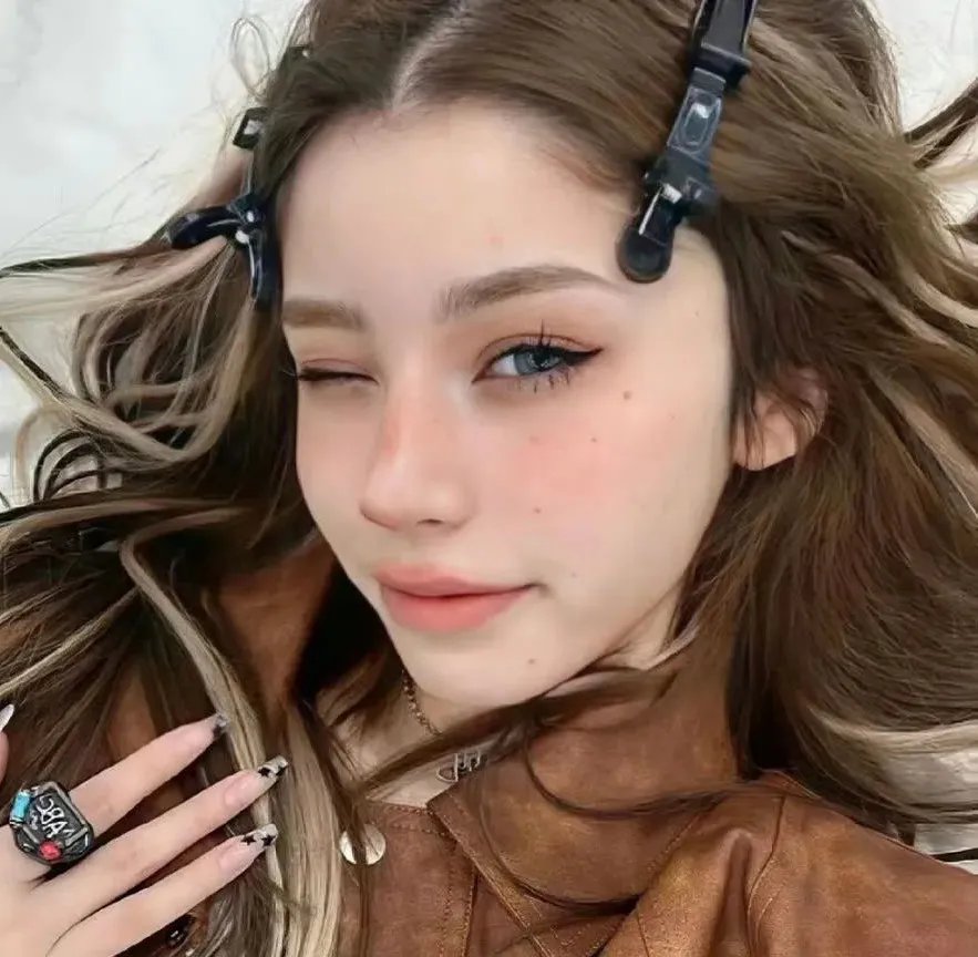 海蓝时见鲸